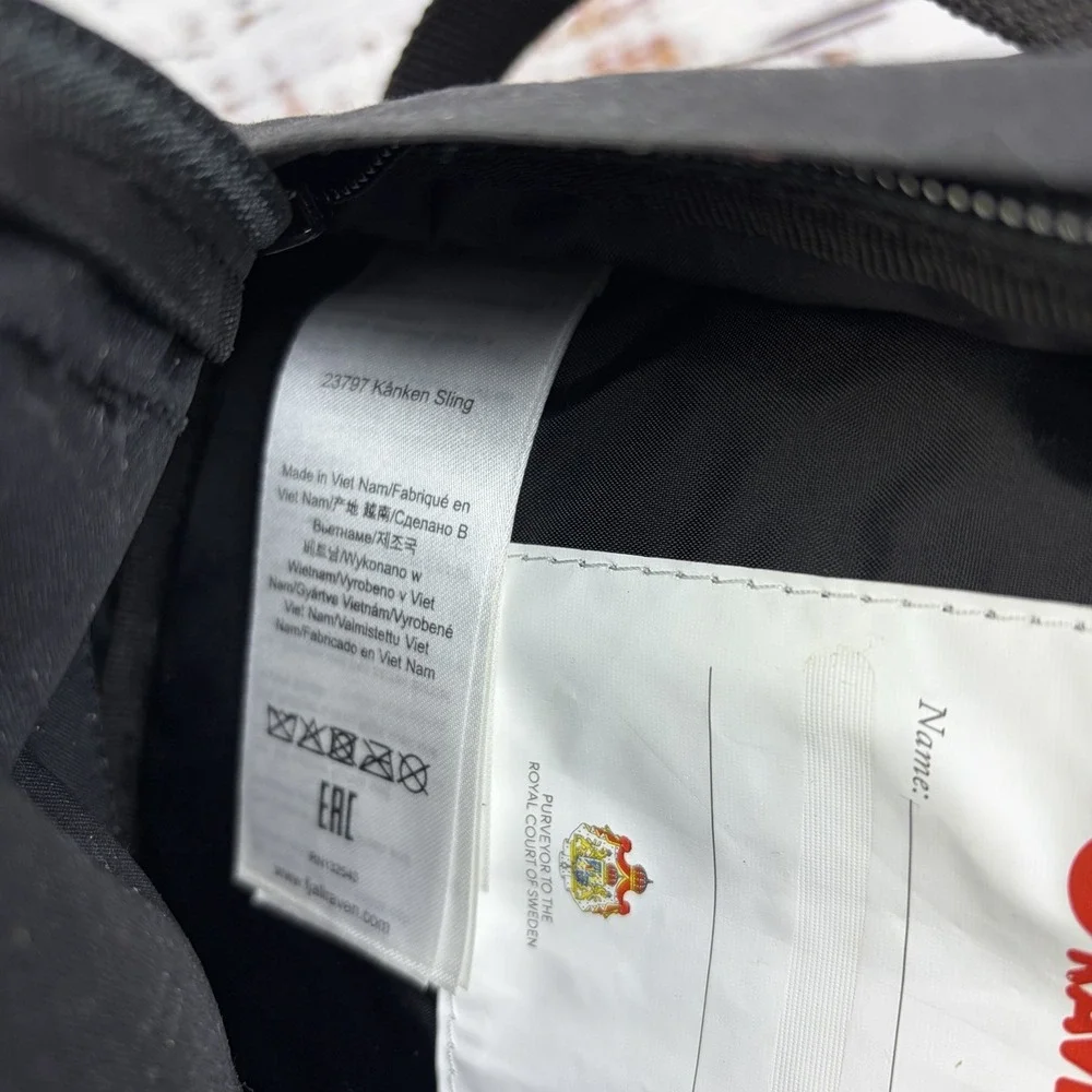 FjallRaven Kanken Sling Shoulder Bag Purse (Black) F23797 - Picture 10 of 10